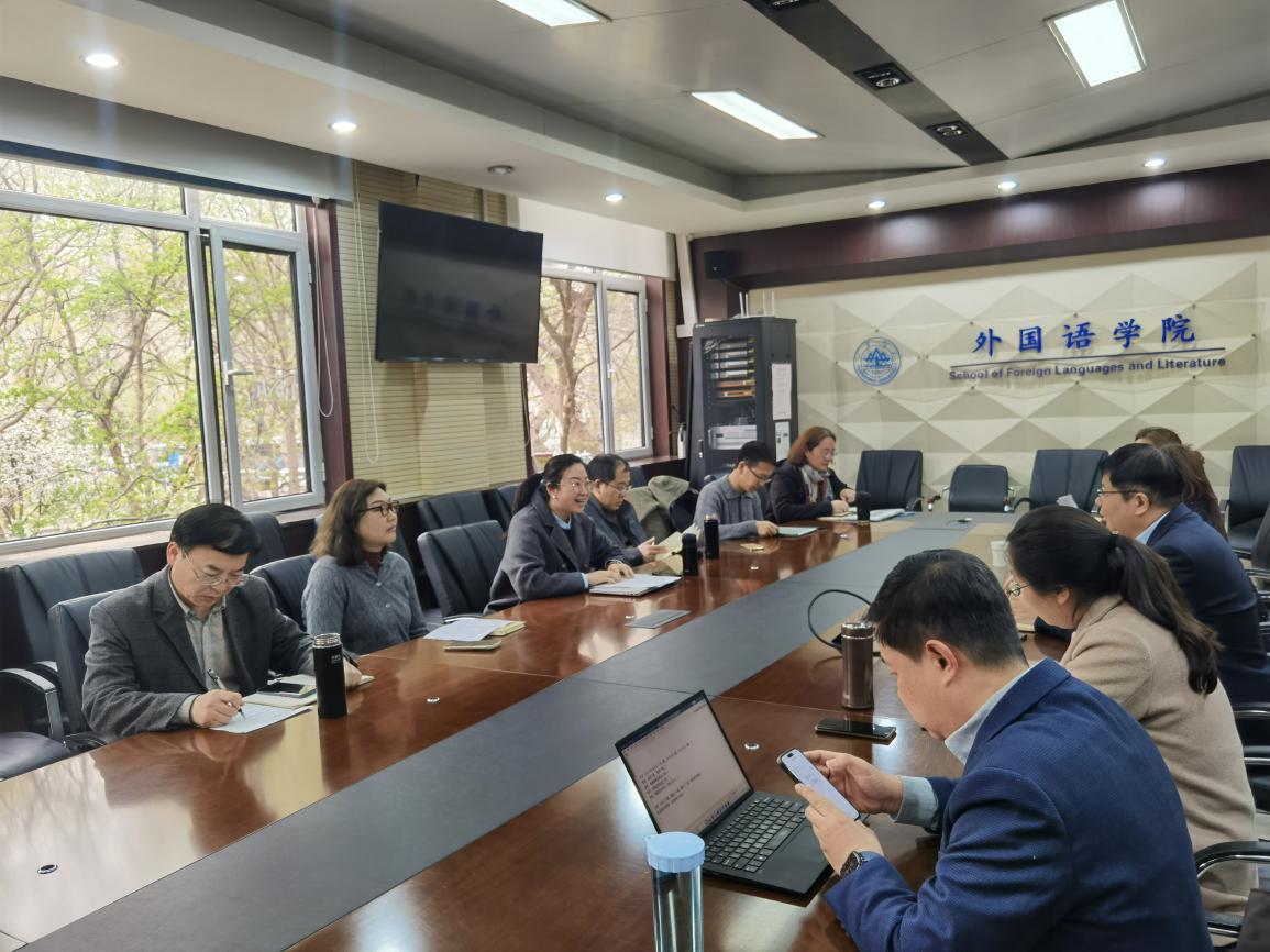 组织召开2025年春季学期科研PI团